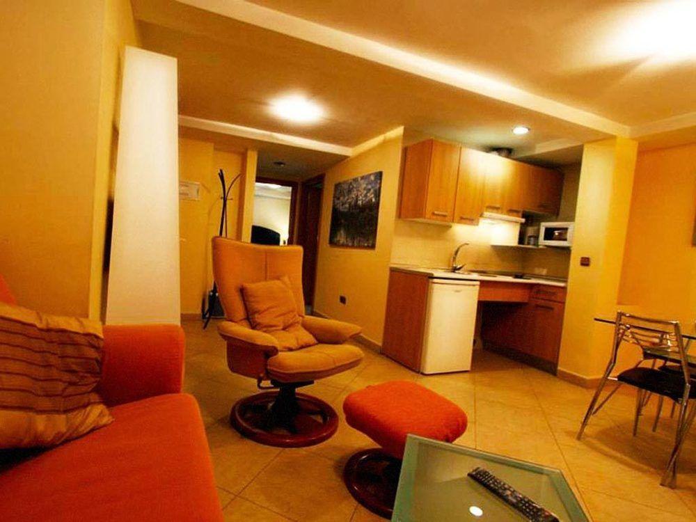 Turisticos Centro Apartment Granada